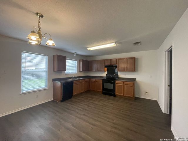 8819 Canvas Back, San Antonio, TX 78245