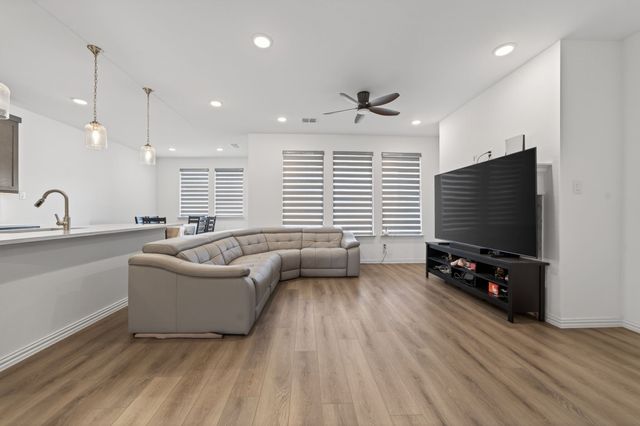 2409 Lost Creek Drive, Melissa, TX 75454