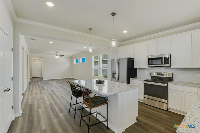 8818 Happy Valley Drive, Temple, TX 76502