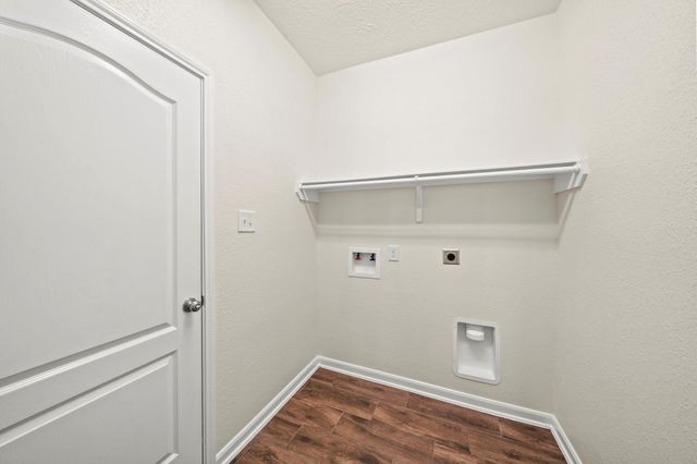 8908 Bear Mountain Court, Magnolia, TX 77354