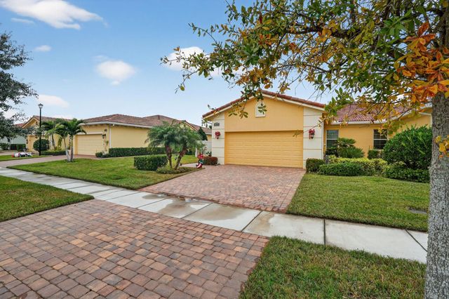 21044 SW Modena Way, Port St Lucie, FL 34986