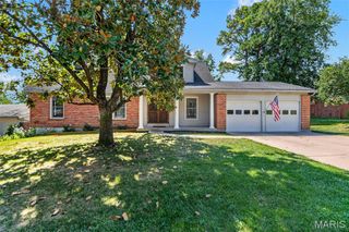 804 Dutch Mill Drive, Ballwin, MO 63011
