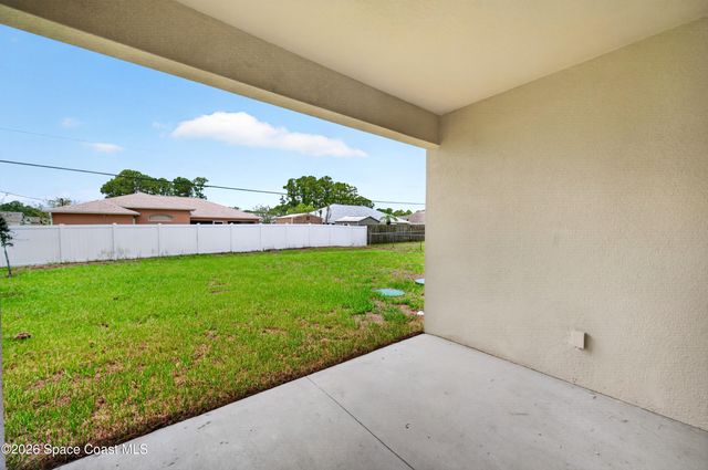 356 Friendly Street SW, Palm Bay, FL 32908
