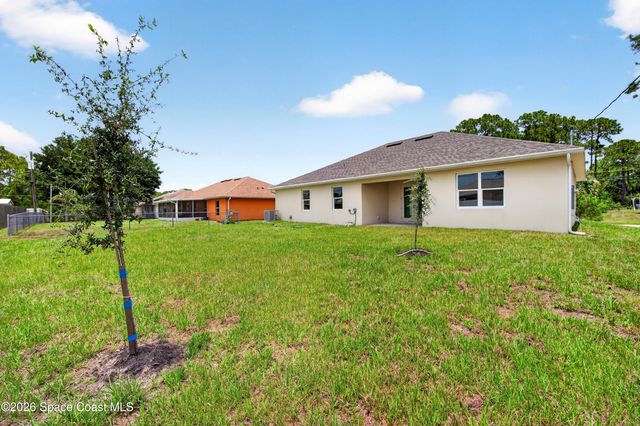 356 Friendly Street SW, Palm Bay, FL 32908