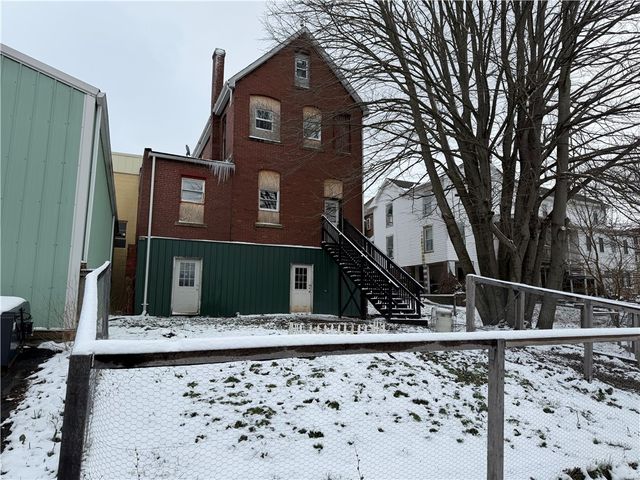 244-246 Brown St, Everson, PA 15631