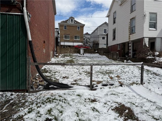 244-246 Brown St, Everson, PA 15631