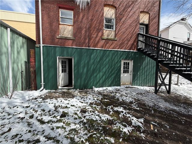 244-246 Brown St, Everson, PA 15631