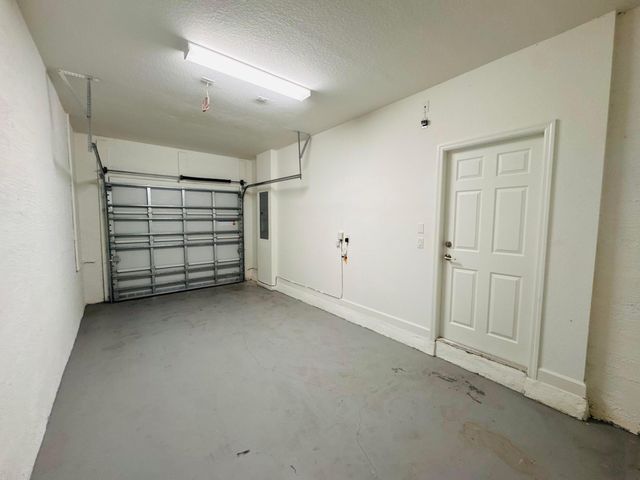 1606 SW 28th Court, Fort Lauderdale, FL 33315