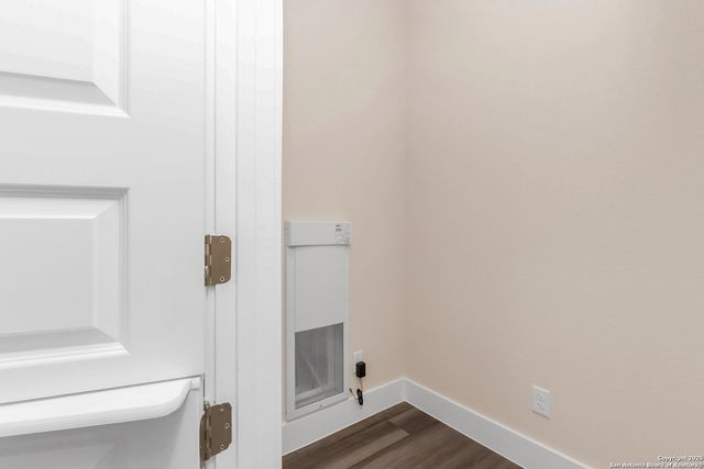 7230 walker loop, San Antonio, TX 78233