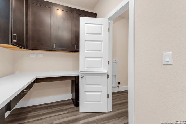 7230 walker loop, San Antonio, TX 78233