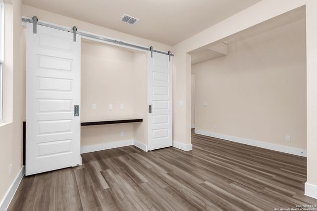 7230 walker loop, San Antonio, TX 78233