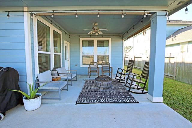 13346 Pecan Trails Drive, Santa Fe, TX 77510