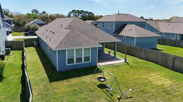 13346 Pecan Trails Drive, Santa Fe, TX 77510