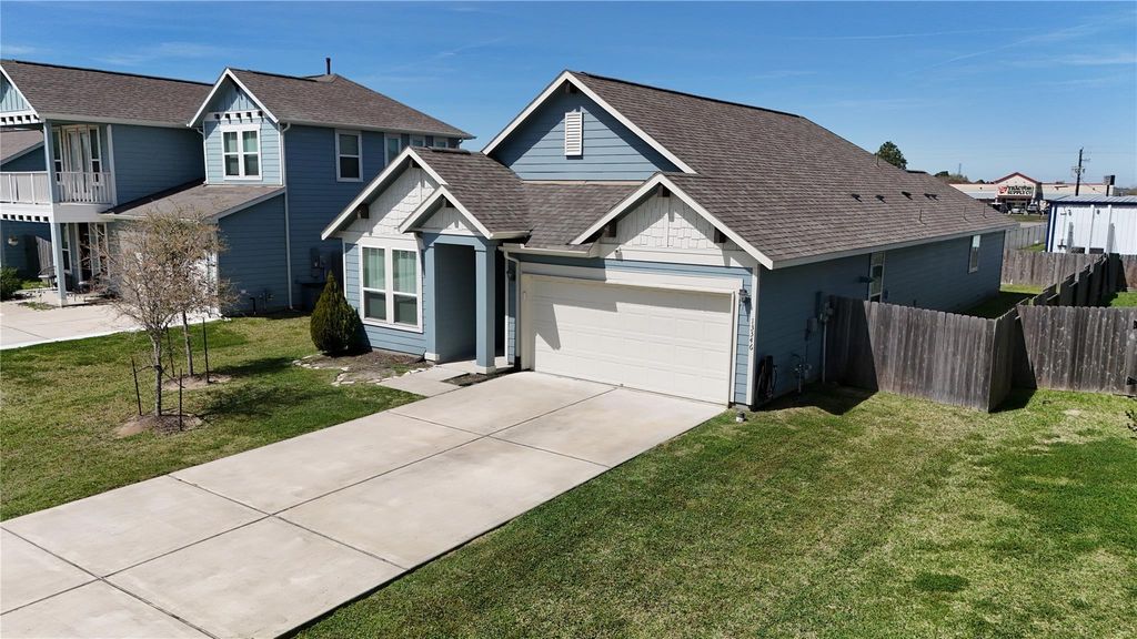 13346 Pecan Trails Drive, Santa Fe, TX 77510