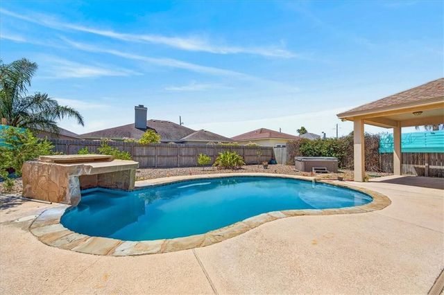 13857 Laffite Dr, Corpus Christi, TX 78418