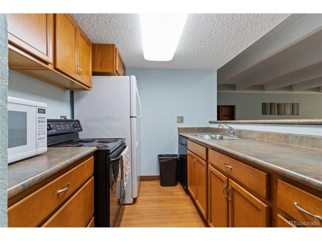 8060 E Girard Ave 208, Denver, CO 80231