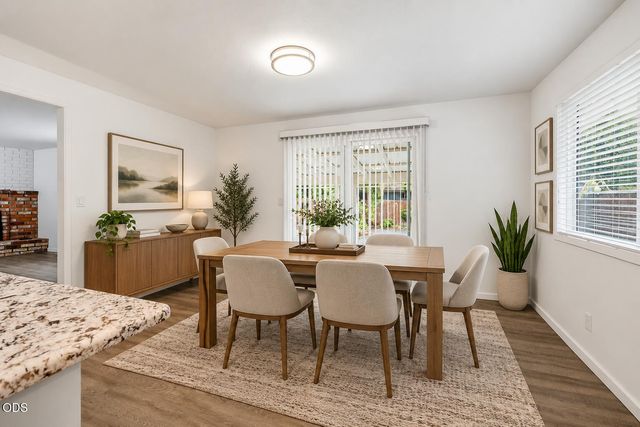 732 Sandra Lane, Central Point, OR 97502