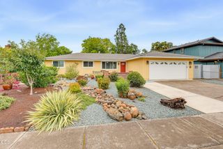 732 Sandra Lane, Central Point, OR 97502