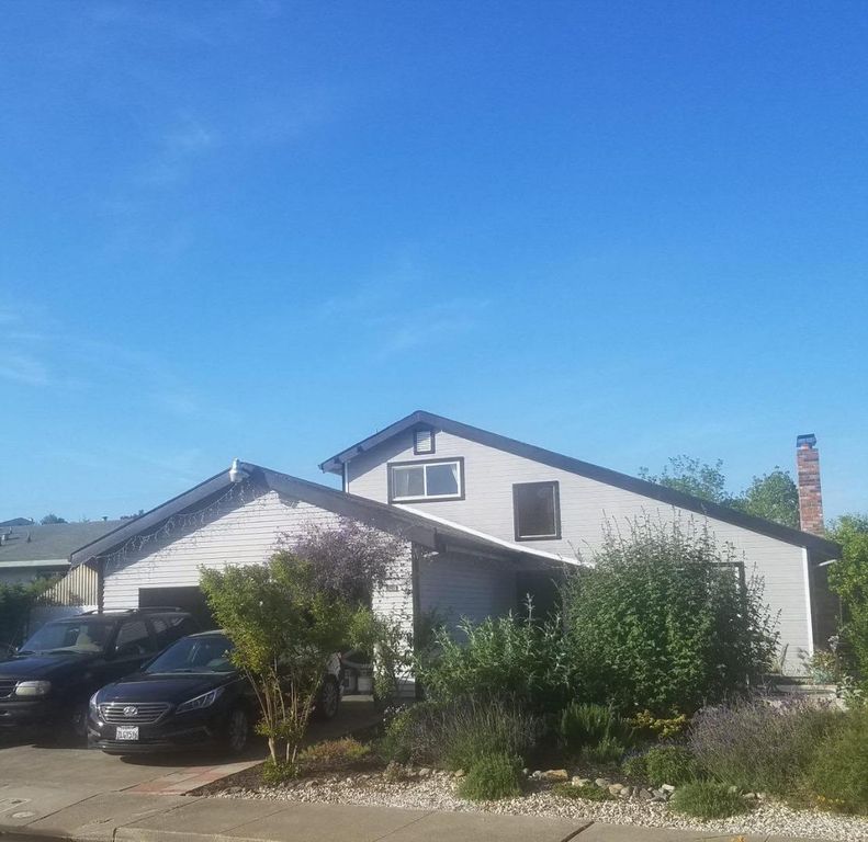 1011 Loyola Way, Vallejo, CA 94589