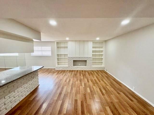 2101 Fountain View Drive 14, Houston, TX 77057