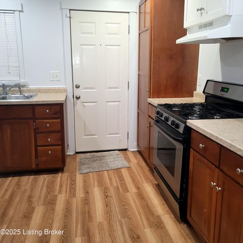 1121 Larchmont Ave, Louisville, KY 40215