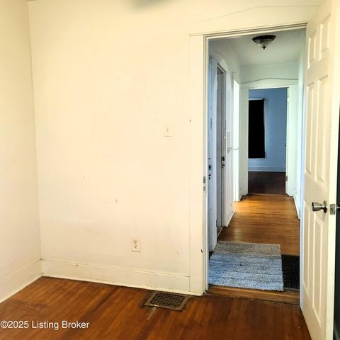 1121 Larchmont Ave, Louisville, KY 40215