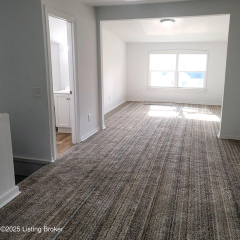 1121 Larchmont Ave, Louisville, KY 40215