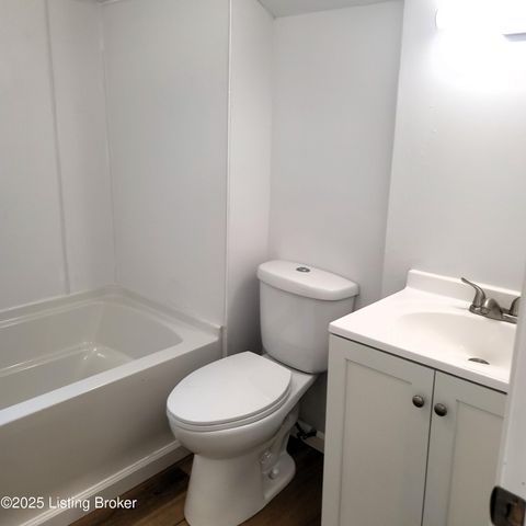 1121 Larchmont Ave, Louisville, KY 40215