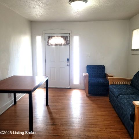 1121 Larchmont Ave, Louisville, KY 40215