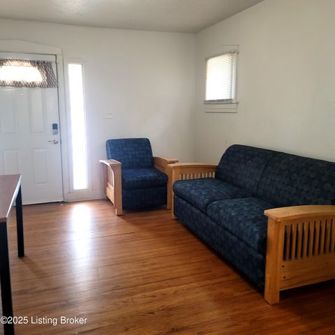 1121 Larchmont Ave, Louisville, KY 40215