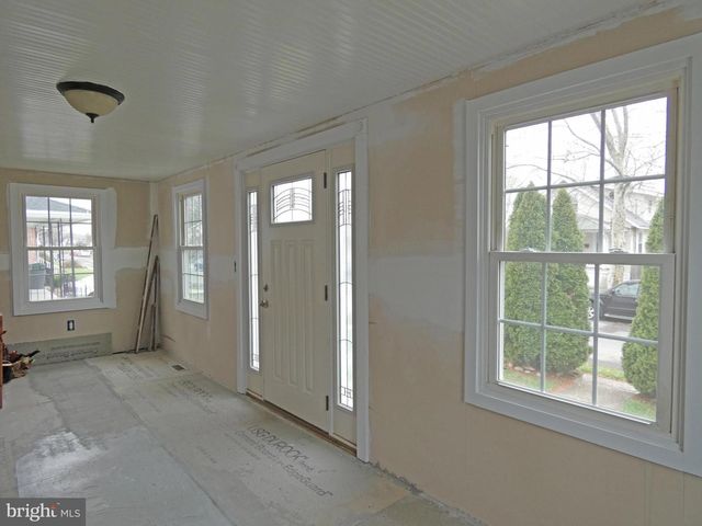 25 ELVIN AVE, Penns Grove, NJ 08069