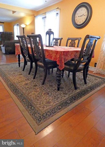 25 ELVIN AVE, Penns Grove, NJ 08069