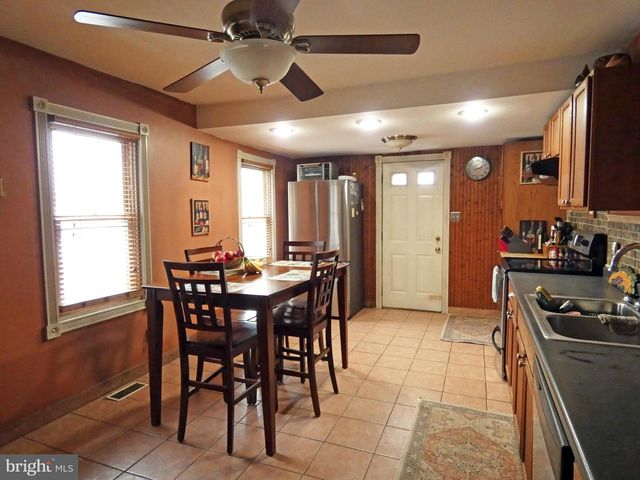 25 ELVIN AVE, Penns Grove, NJ 08069