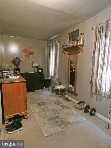 25 ELVIN AVE, Penns Grove, NJ 08069