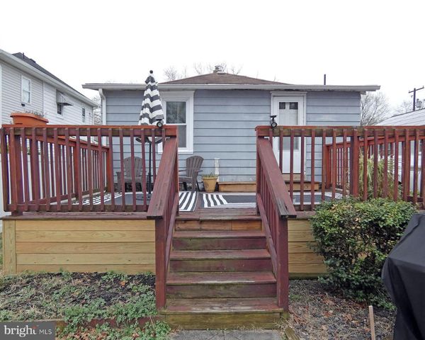 25 ELVIN AVE, Penns Grove, NJ 08069