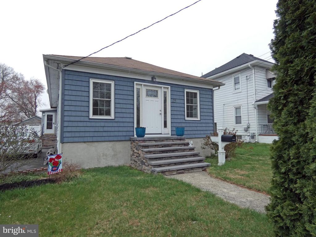 25 ELVIN AVE, Penns Grove, NJ 08069