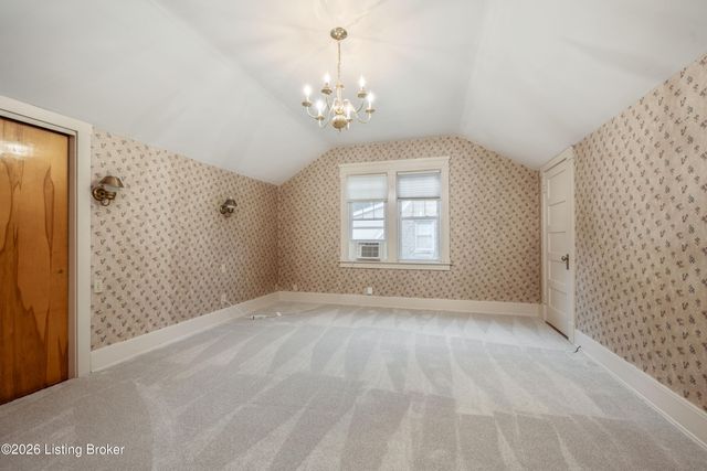 3227 Robin Rd, Louisville, KY 40213