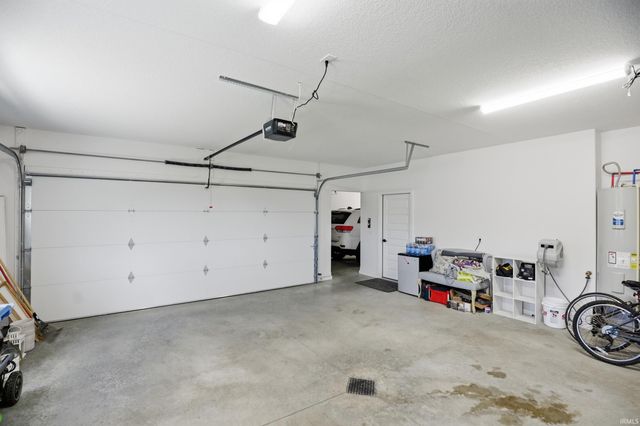 1908 Golfview Drive, Auburn, IN 46706
