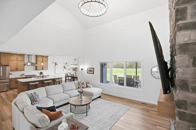 1908 Golfview Drive, Auburn, IN 46706