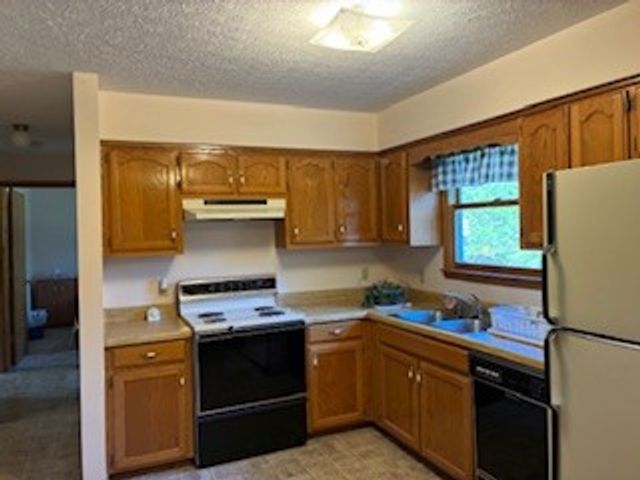 2319 S Williams Rd, S, Greenbrier, TN 37073