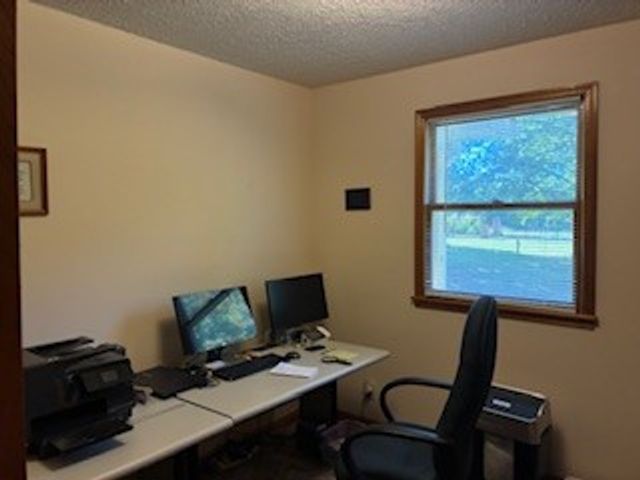 2319 S Williams Rd, S, Greenbrier, TN 37073