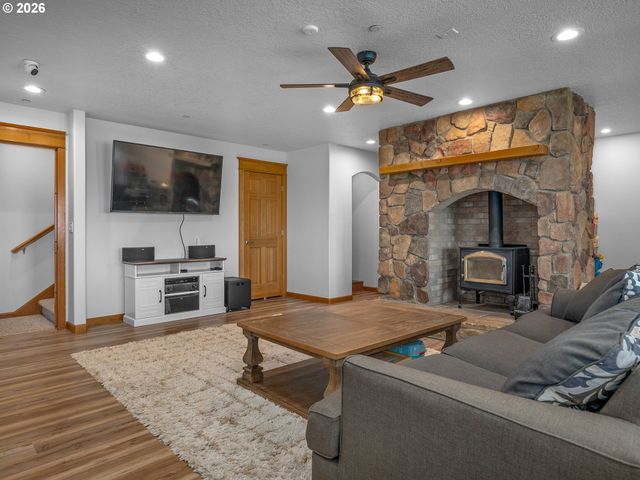 7777 Sw WINTERS Rd, Cornelius, OR 97113