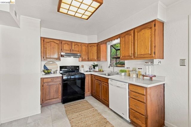 68 Water ST, Bay Point, CA 94565