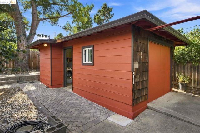 68 Water ST, Bay Point, CA 94565