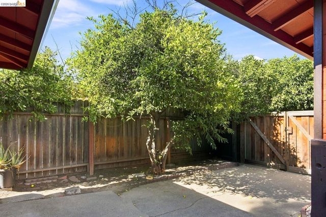 68 Water ST, Bay Point, CA 94565