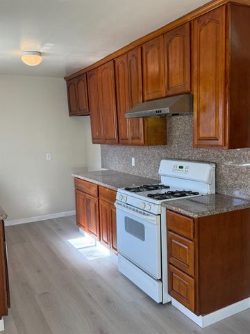 7812 51st Ave, Sacramento, CA 95828