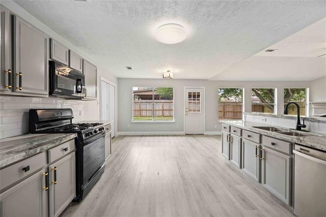 6647 Amberfield Lane, Katy, TX 77449