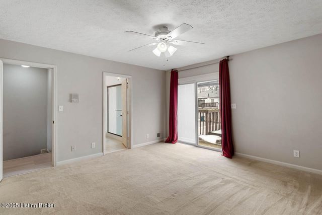 109 Shelby Pointe Dr, Louisville, KY 40223