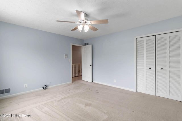 109 Shelby Pointe Dr, Louisville, KY 40223