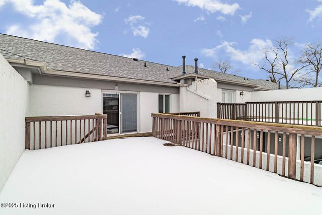 109 Shelby Pointe Dr, Louisville, KY 40223